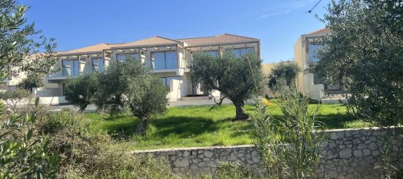 Коммерческая недвижимость с 2 спальнями в Закинтос, Греция № 8829 13