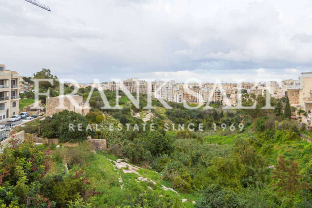 Apartamento de 2 dormitorios en Saint Julian's, Malta No. 9059