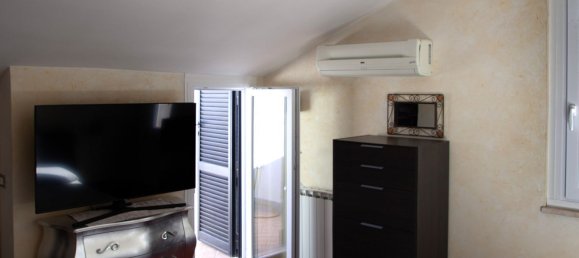 2 rooms Apartment in Rome, Italy No. 11121 9
