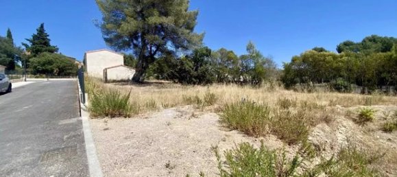 345m² Land in Lambesc, France No. 314318 3