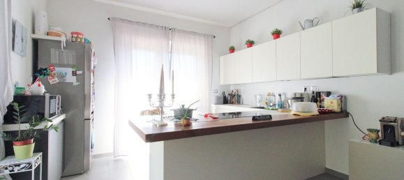 4 rooms Apartment in Pescara, Italy No. 182240 10