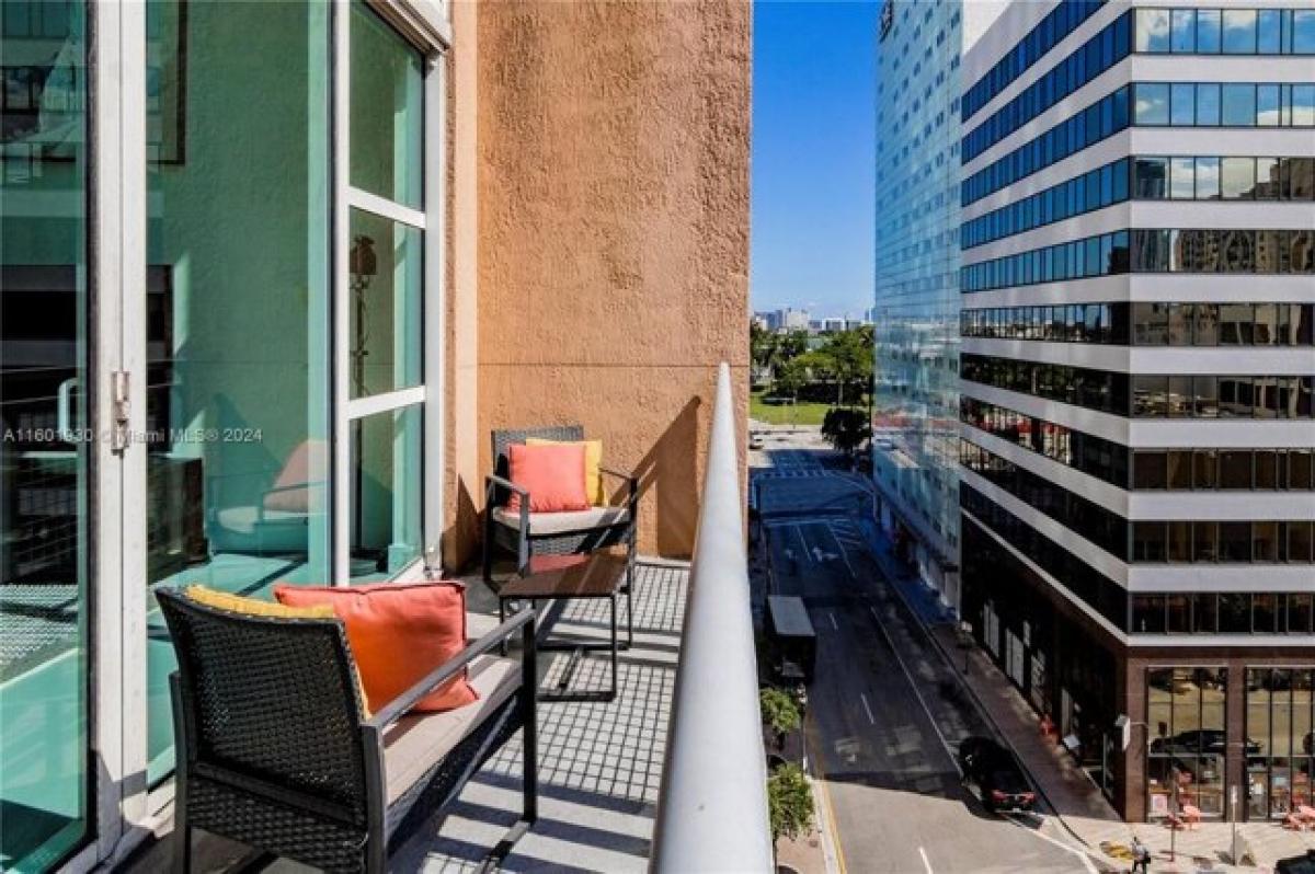 Estudio en Miami, USA No. 285623