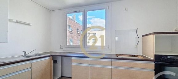 3 Schlafzimmer Wohnung in Villiers-le-Bel, France, Nr. 355273 8