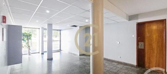 3 Schlafzimmer Wohnung in Villiers-le-Bel, France, Nr. 355273 16