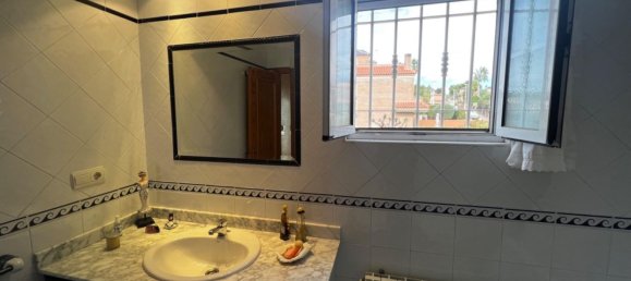 Casa de 4 dormitorios en Alicante, Spain No. 101016 27