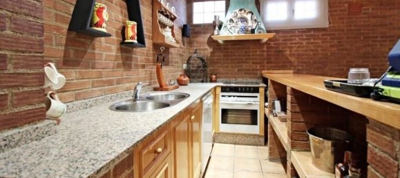 Casa de 4 dormitorios en Alicante, Spain No. 101016 8