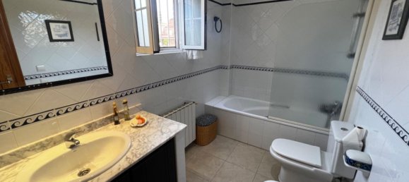 Casa de 4 dormitorios en Alicante, Spain No. 101016 28