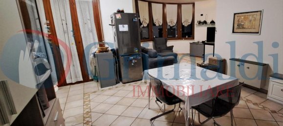 4 rooms Apartment in Cannara, Italy No. 76623 10