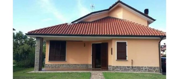 3 Schlafzimmer Villa in Chignolo Po, Italy, Nr. 254353 5