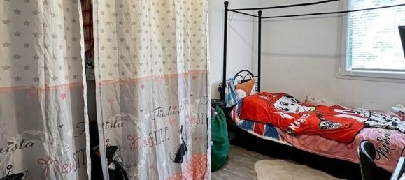 4 bedrooms House in Petite-Foret, France No. 226246 7