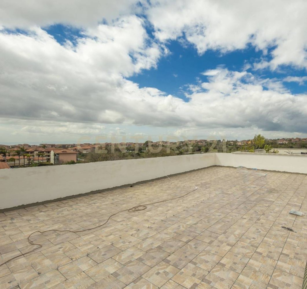 2 Schlafzimmer Wohnung in Tremestieri Etneo, Italy, Nr. 332982