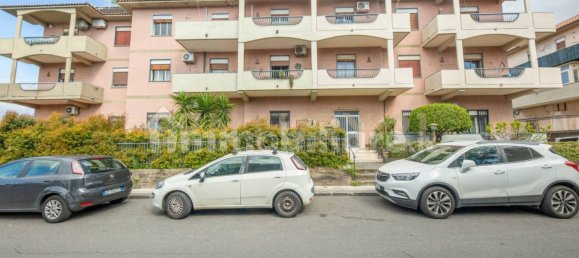 2 Schlafzimmer Wohnung in Tremestieri Etneo, Italy, Nr. 332982 2