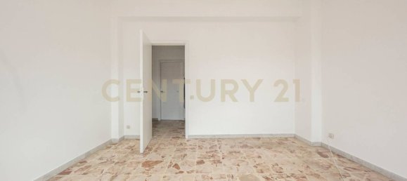 2 Schlafzimmer Wohnung in Tremestieri Etneo, Italy, Nr. 332982 10