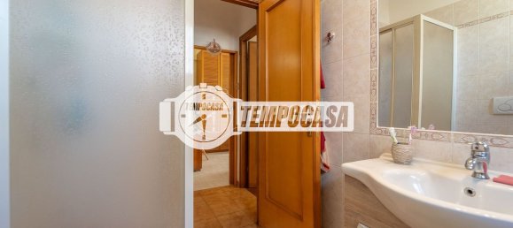 Apartamento de 3 dormitorios en Rome, Italy No. 373472 4