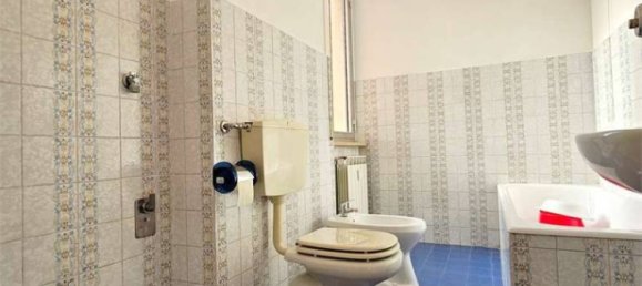 Квартира с 2 спальнями в Диано Марина, Италия № 270175 10