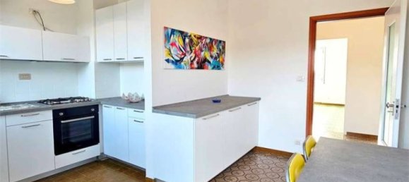 Квартира с 2 спальнями в Диано Марина, Италия № 270175 4