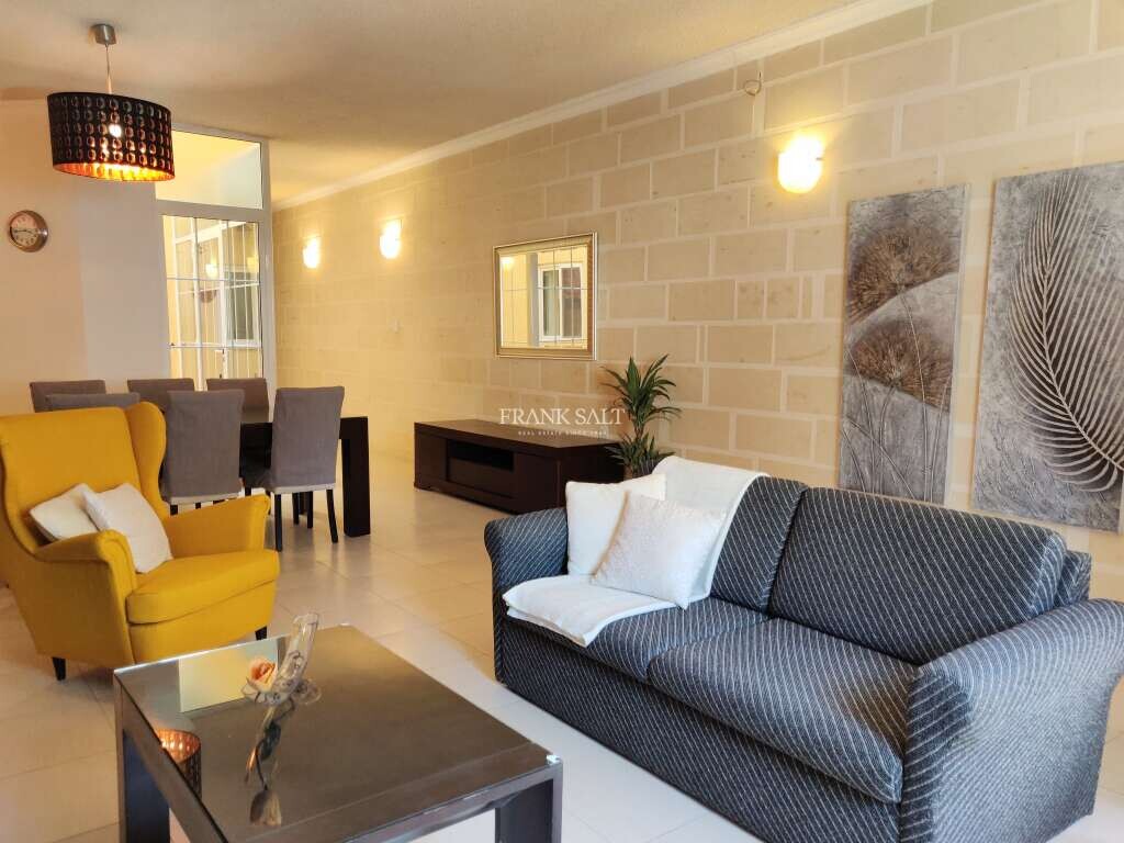 Мезонет с 3 спальнями в Аттард, Мальта № 11196