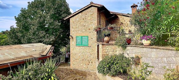 5-Zimmer Haus in Città della Pieve, Italy, Nr. 53677 10