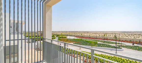 4 bedrooms Villa in Dubai South (Dubai World Central), UAE No. 4113 38