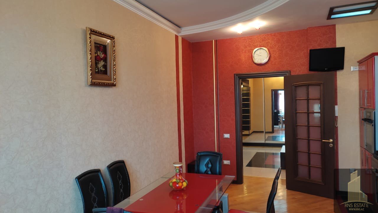 3 bedrooms Apartment in Khatay, Azerbaijan No. 2233