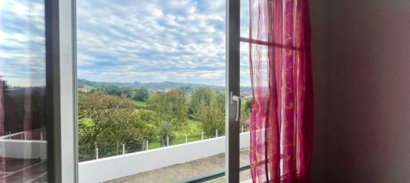 8 bedrooms House in Saint-Palais, France No. 197071 12