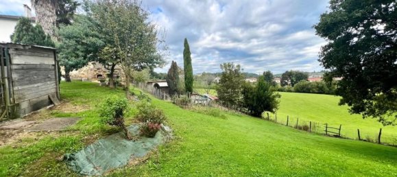 8 bedrooms House in Saint-Palais, France No. 197071 3