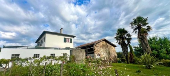 8 bedrooms House in Saint-Palais, France No. 197071 13