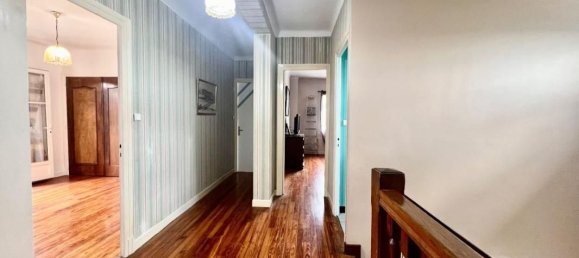 8 bedrooms House in Saint-Palais, France No. 197071 10