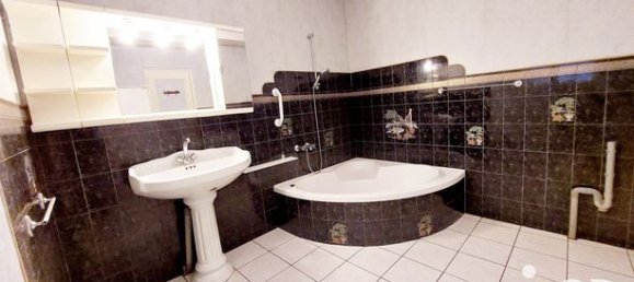 3 Schlafzimmer Haus in Yonne, France, Nr. 360096 10