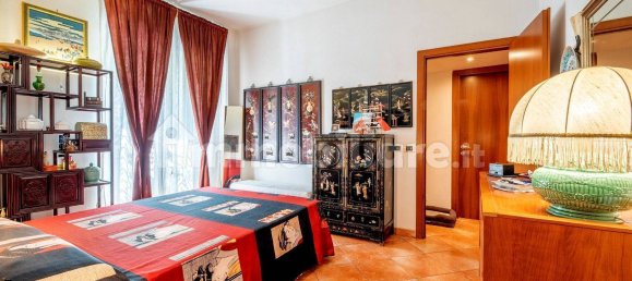 3 bedrooms Apartment in Rome, Italy No. 198025 20
