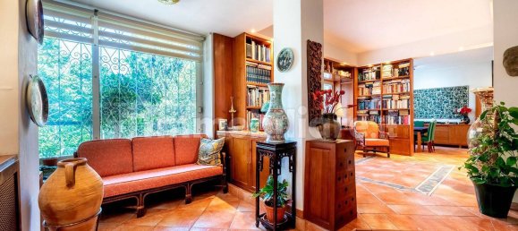 3 bedrooms Apartment in Rome, Italy No. 198025 6