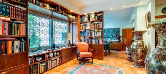 3 bedrooms Apartment in Rome, Italy No. 198025 15