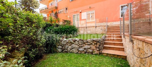 3 bedrooms Apartment in Rome, Italy No. 198025 21