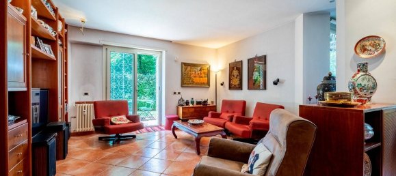 3 bedrooms Apartment in Rome, Italy No. 198025 7