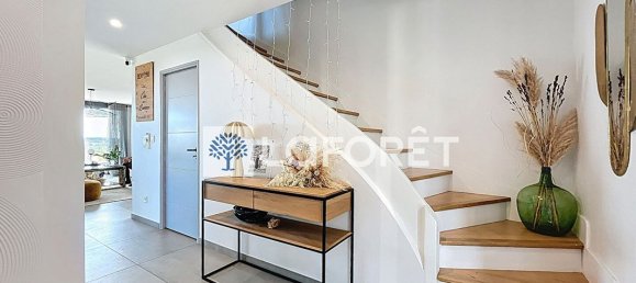 Дом с 3 спальнями в Нерон, Франция № 337906 9