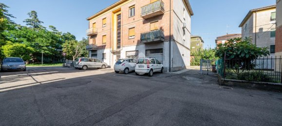 6-Zimmer Gebäude in Reggio Emilia, Italy, Nr. 8048 41