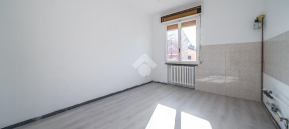 6-Zimmer Gebäude in Reggio Emilia, Italy, Nr. 8048 30
