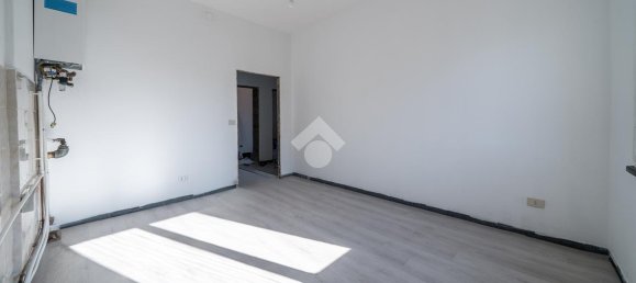 6-Zimmer Gebäude in Reggio Emilia, Italy, Nr. 8048 32