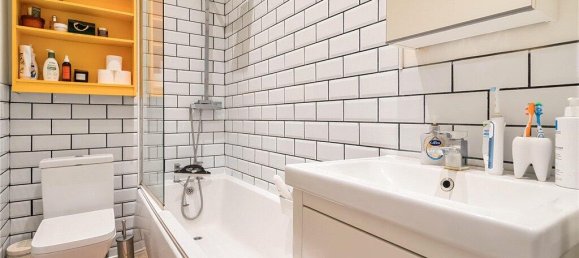 2 bedrooms Apartment in London, United Kingdom No. 7718 3