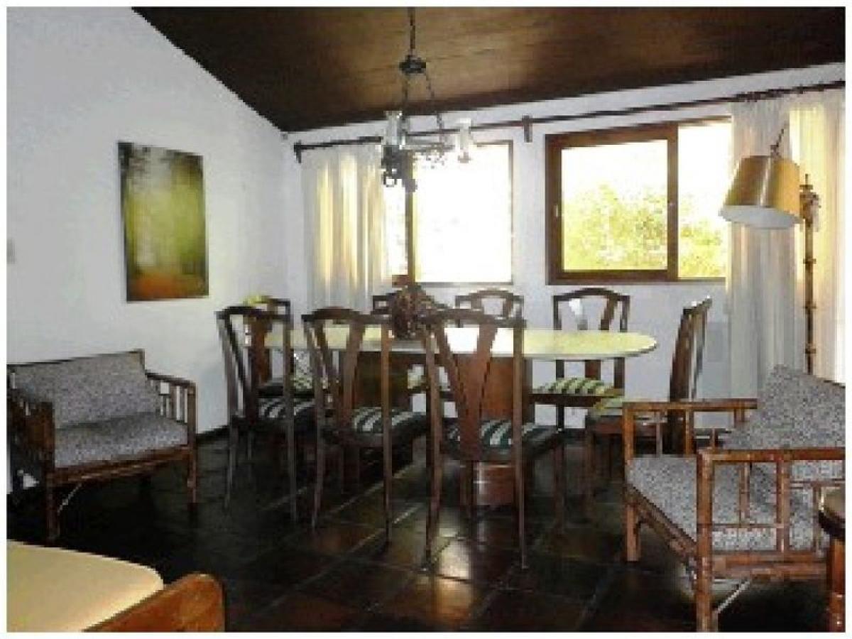 3 bedrooms House in Maldonado, Uruguay No. 7636