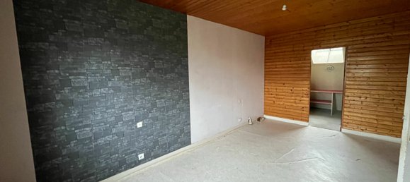 3 bedrooms House in Bourges, France No. 235394 4