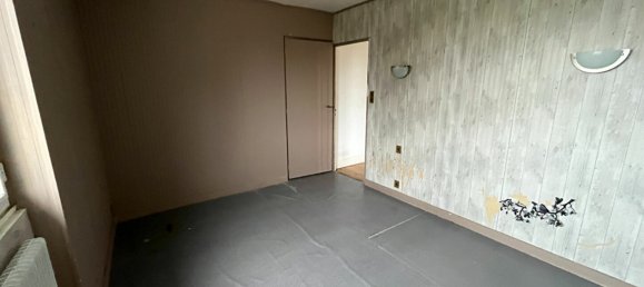 3 bedrooms House in Bourges, France No. 235394 6