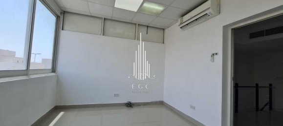 4 bedrooms Villa in Al Reef, UAE No. 35699 14