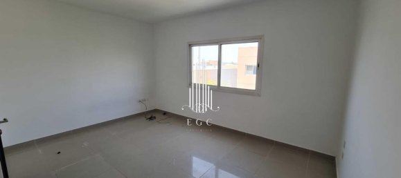 4 bedrooms Villa in Al Reef, UAE No. 35699 4