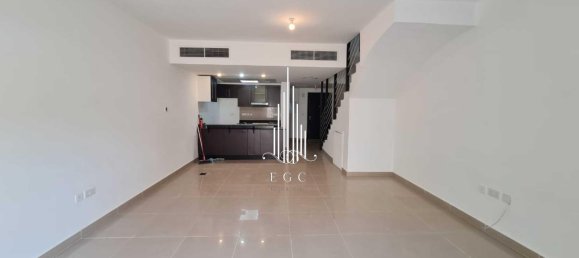 4 bedrooms Villa in Al Reef, UAE No. 35699 3