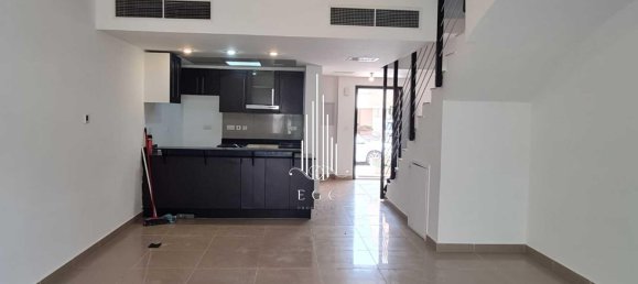 4 bedrooms Villa in Al Reef, UAE No. 35699 7