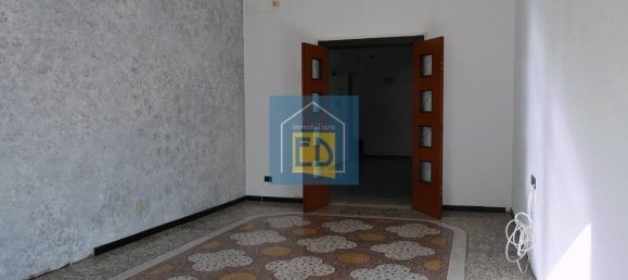 3 Schlafzimmer Wohnung in Savona, Italy, Nr. 183832 31