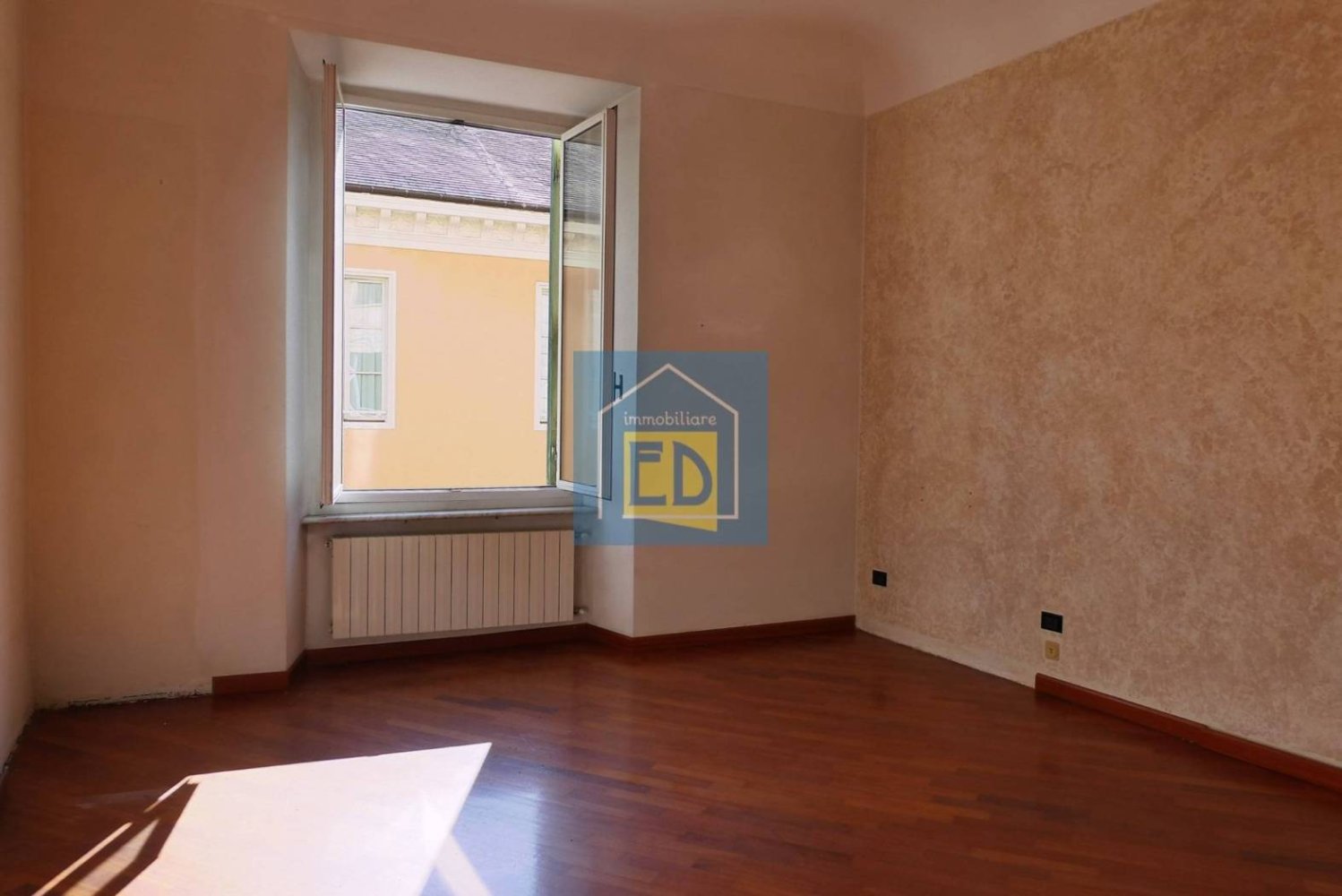 3 Schlafzimmer Wohnung in Savona, Italy, Nr. 183832