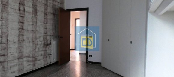 3 Schlafzimmer Wohnung in Savona, Italy, Nr. 183832 12