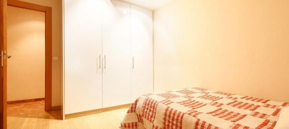 5 bedrooms Apartment in Granada, Spain No. 135440 8